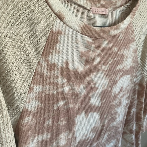 Size small, Color Pink and Cream, Soft fabric multiple textures - Picture 2 of 4